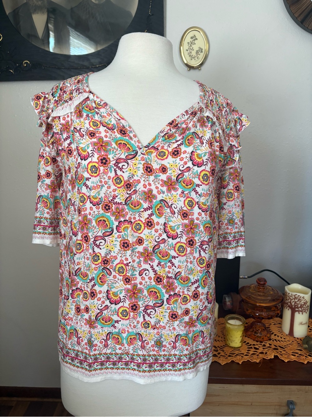 Democracy White Floral Ruffle Sleeve Tunic